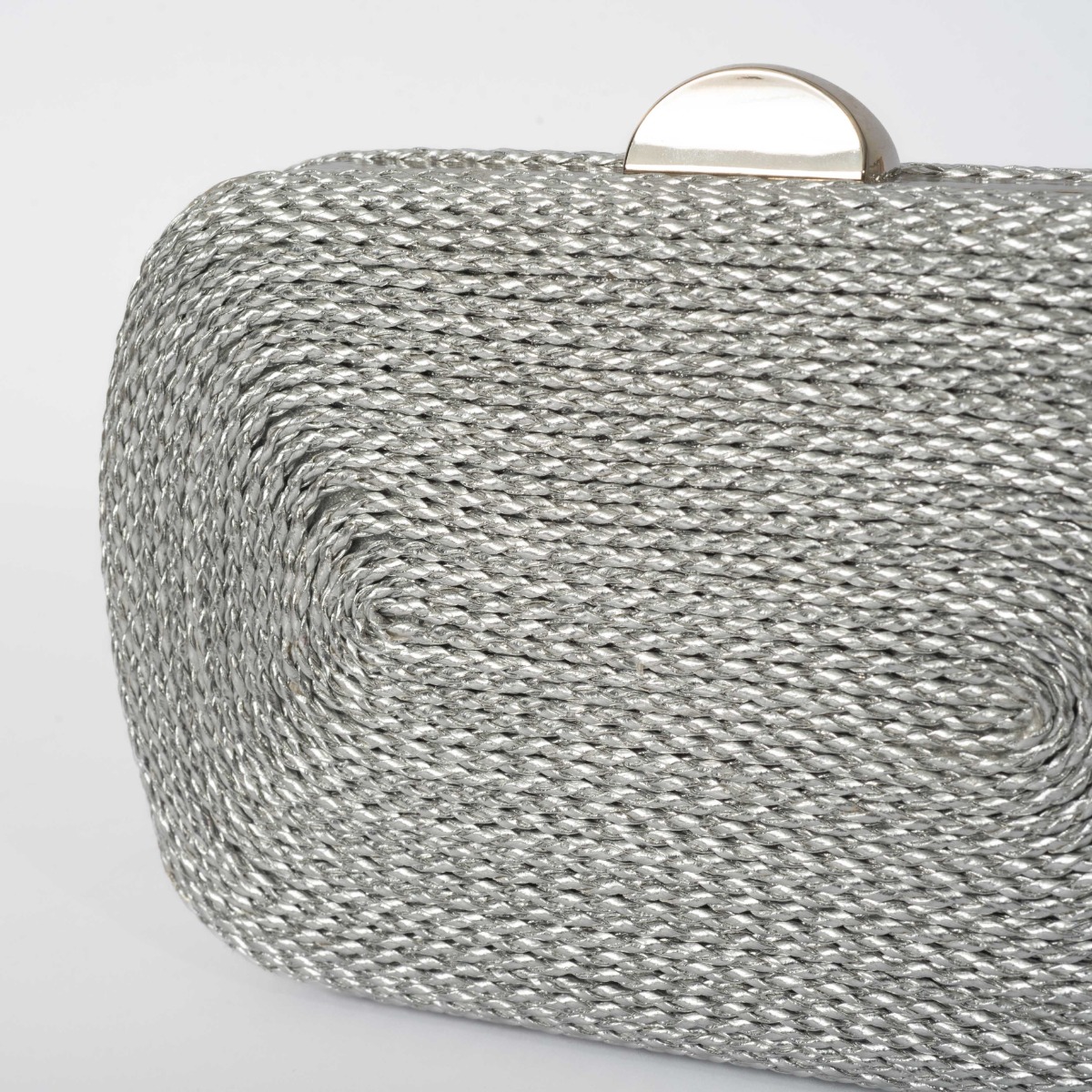 Τσαντάκι clutch τύπου ψάθα ασημί