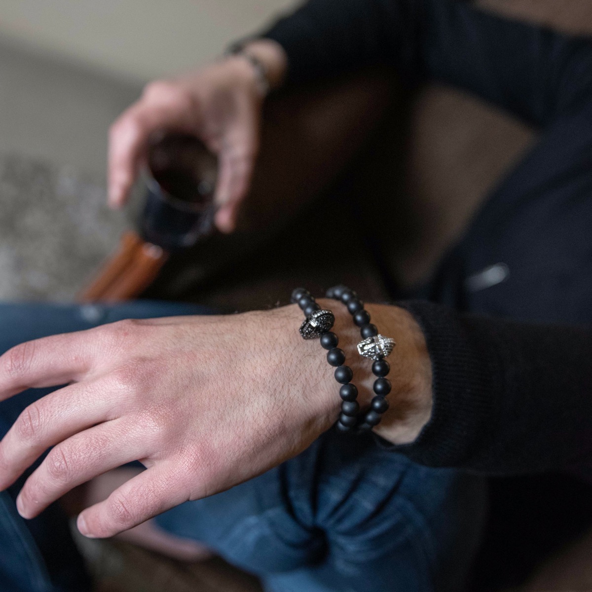 Βραχιόλι με Περικεφαλαία σε μαύρο χρώμα