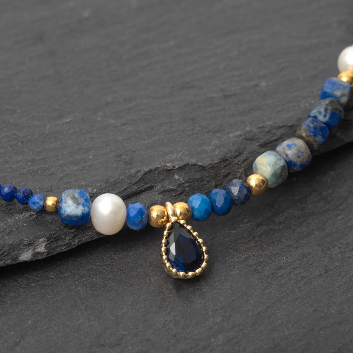 Κολιέ με Λάπις Λαζούλι.