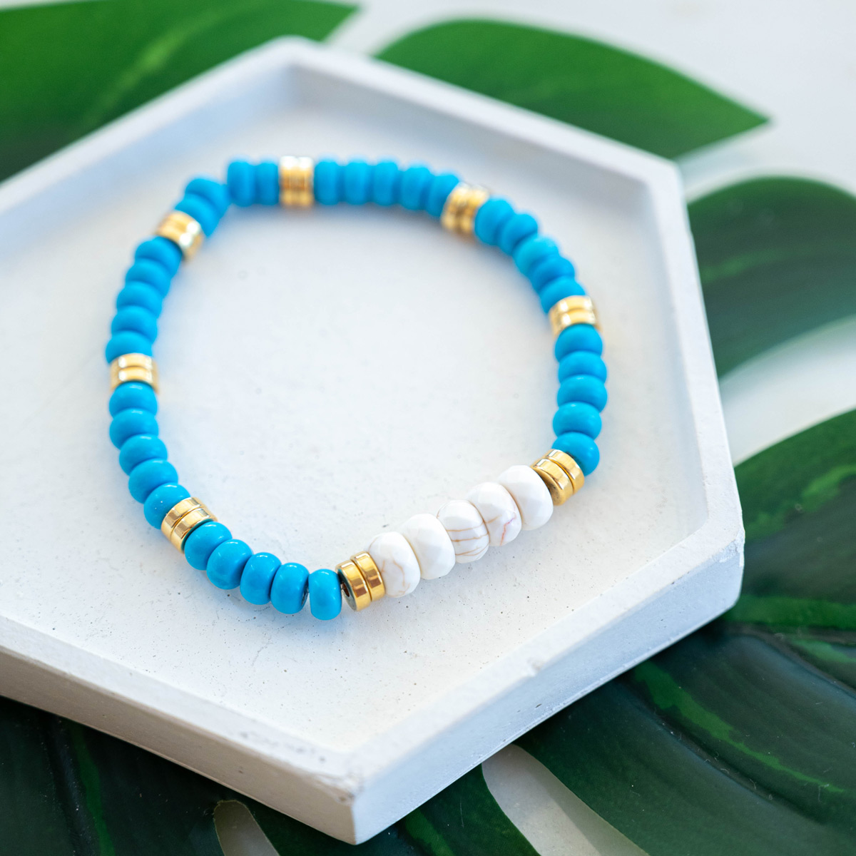 Βραχιόλι Blue Howlite + χρυσό