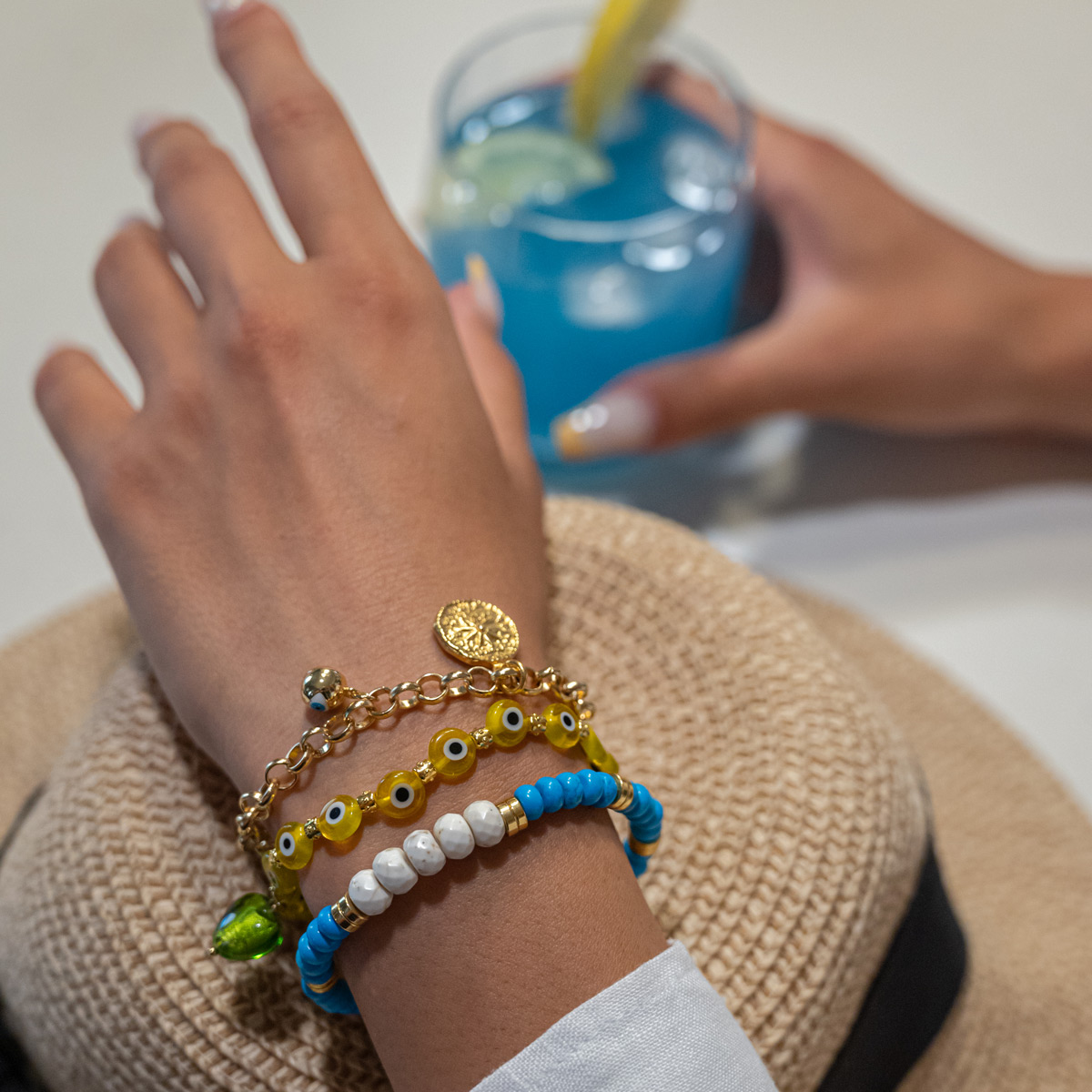 Βραχιόλι Blue Howlite + χρυσό